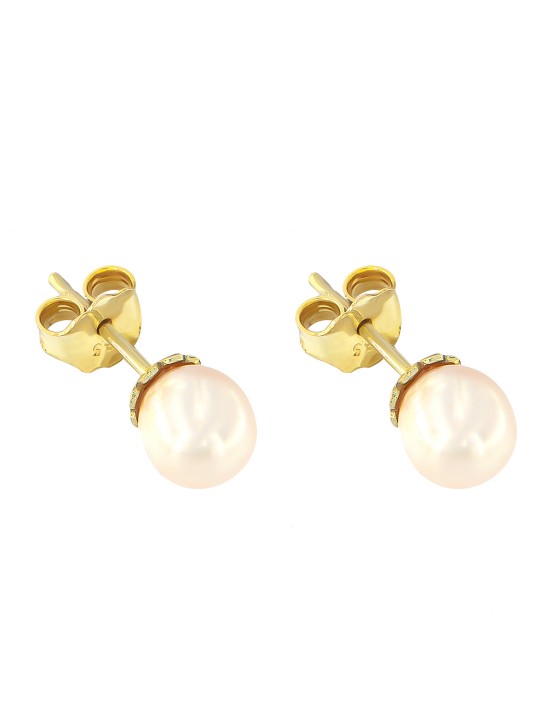 pearl earrings